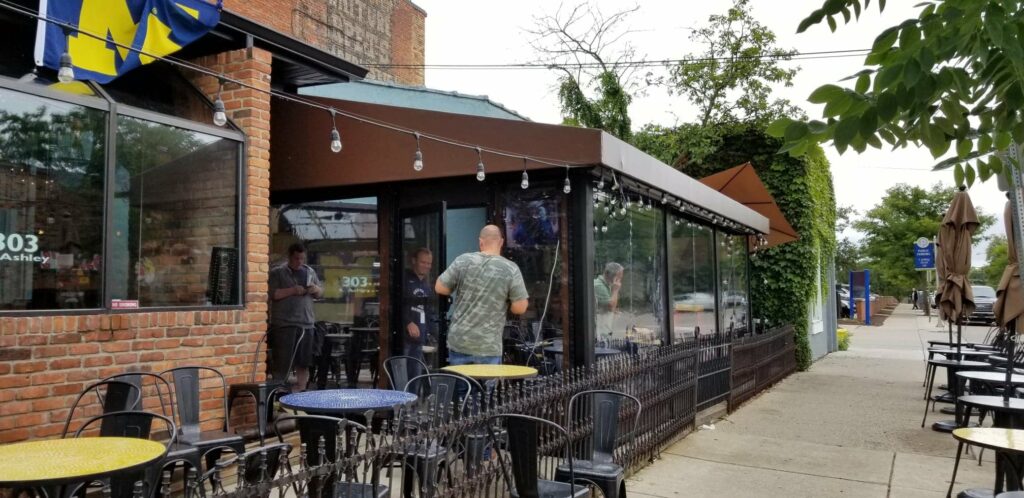 Commercial metal awnings - restaurant awning - Marygrove Awnings