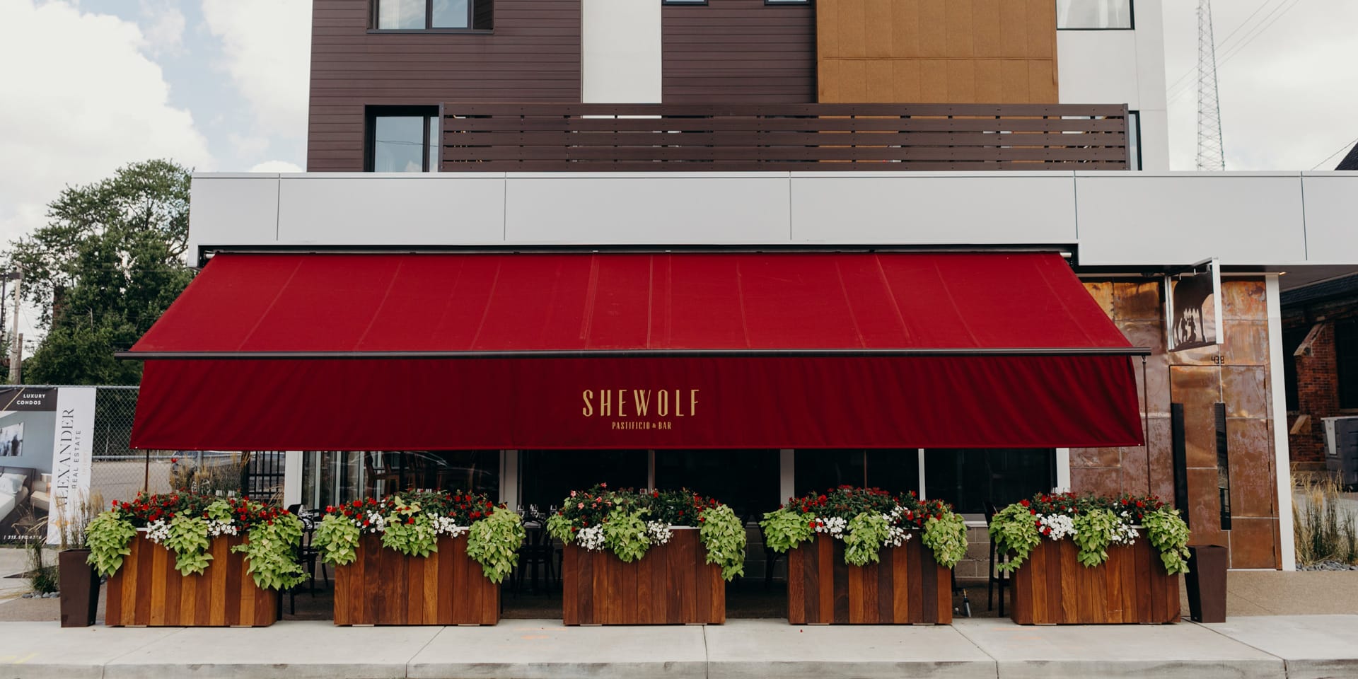Commercial Retractable Awning